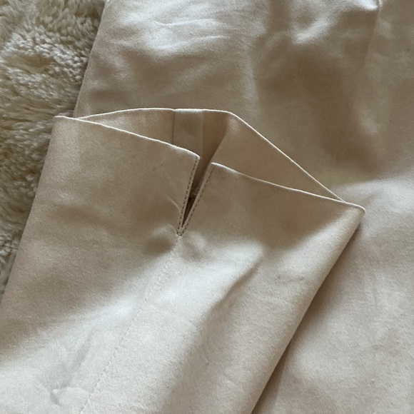 Elegant Cream Trousers from ST. JHON SPORT - Picture 4 of 6